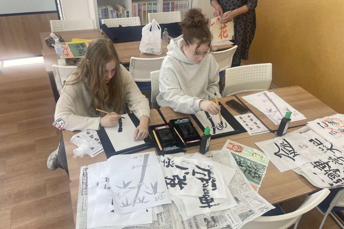Japanese calligraphy experience